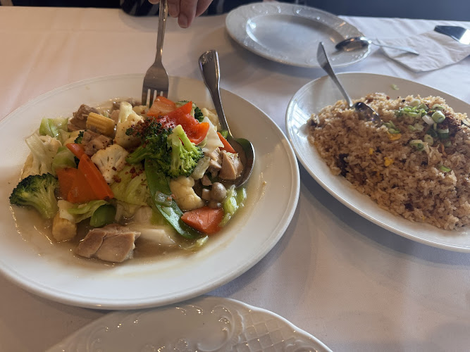 The Noypitz Bar & Grill - Photo 1