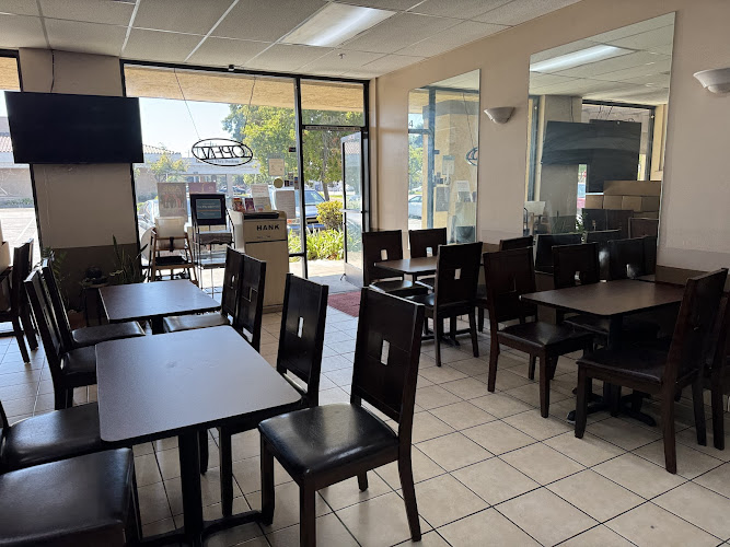 Lechon Manila - Photo 1