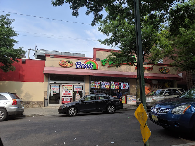 Red Ribbon Bakeshop - Photo 1